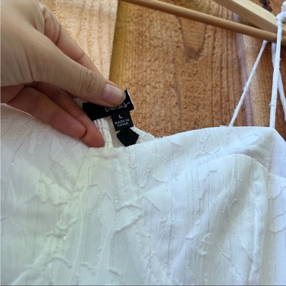 🌿 White and Silver Floral Jacquard Bustier Tie-Strap Midi Dress 🌿 - Picture 9 of 10